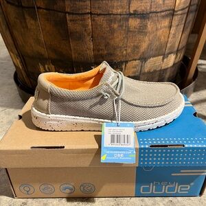 Hey Dude Wally Youth Sox Sahara